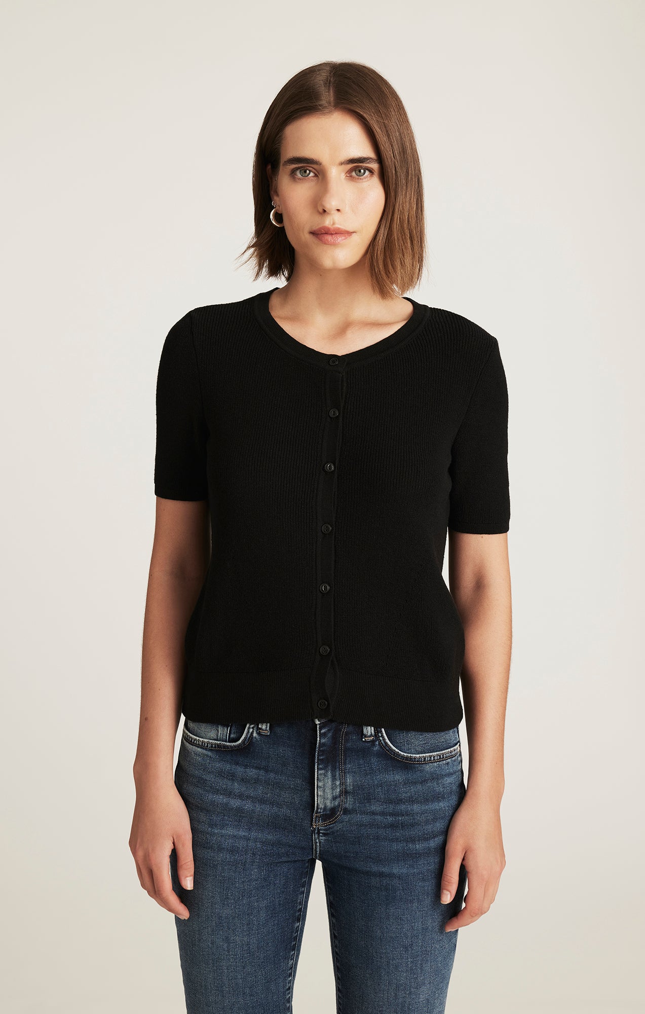 EDITION SHORT SLEEVE CARDIGAN IN BLACK
