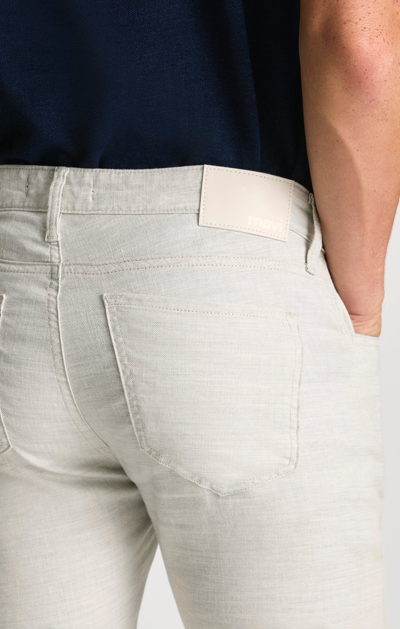 MARCUS SLIM STRAIGHT LEG IN NUDE LINEN