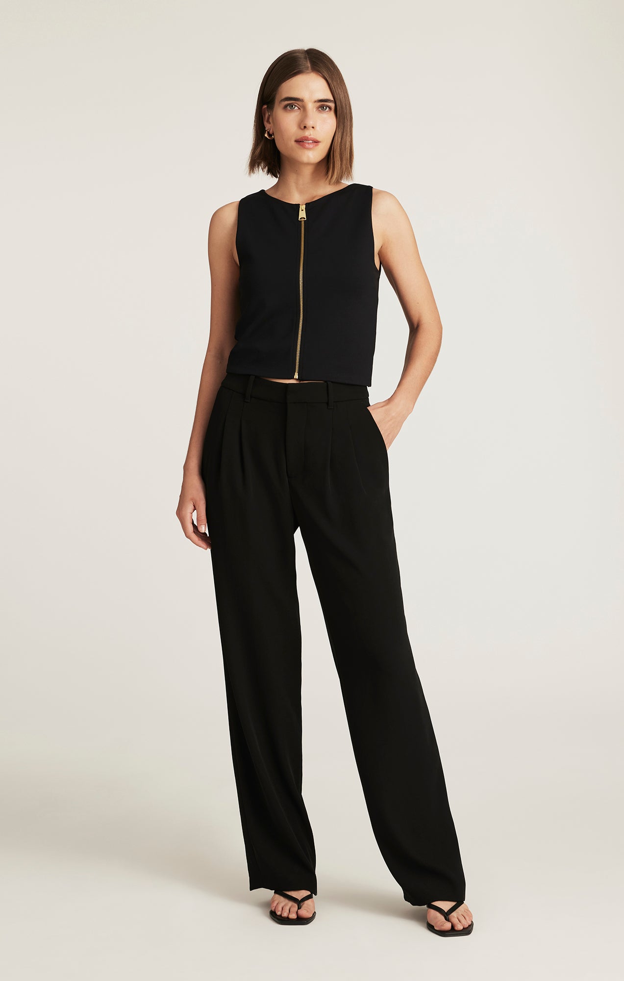 EDITION FULL ZIP CROP TOP IN BLACK - Mavi Jeans