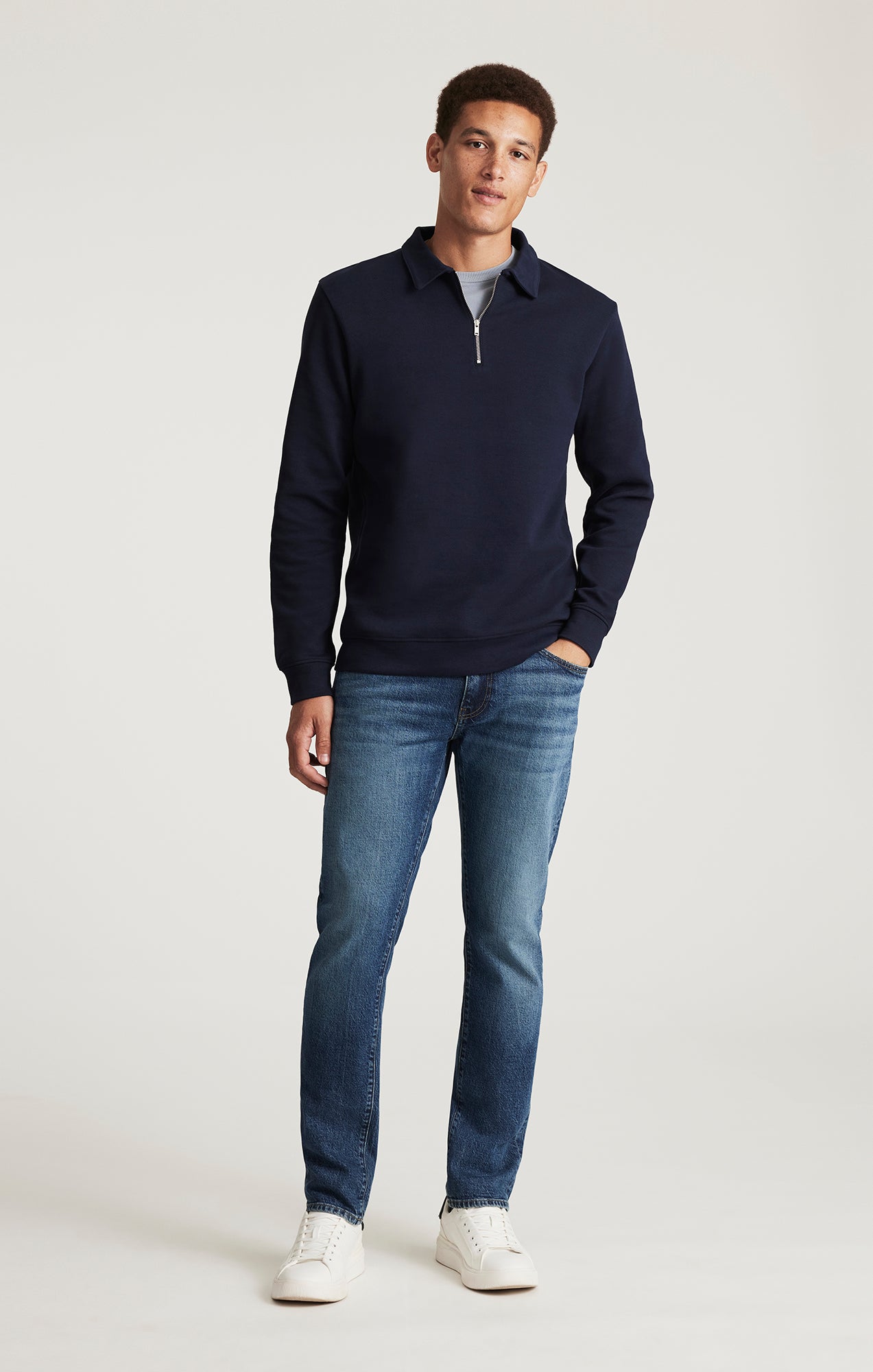 MARCUS SLIM STRAIGHT LEG IN MID CLASSIC BLUE - Mavi Jeans