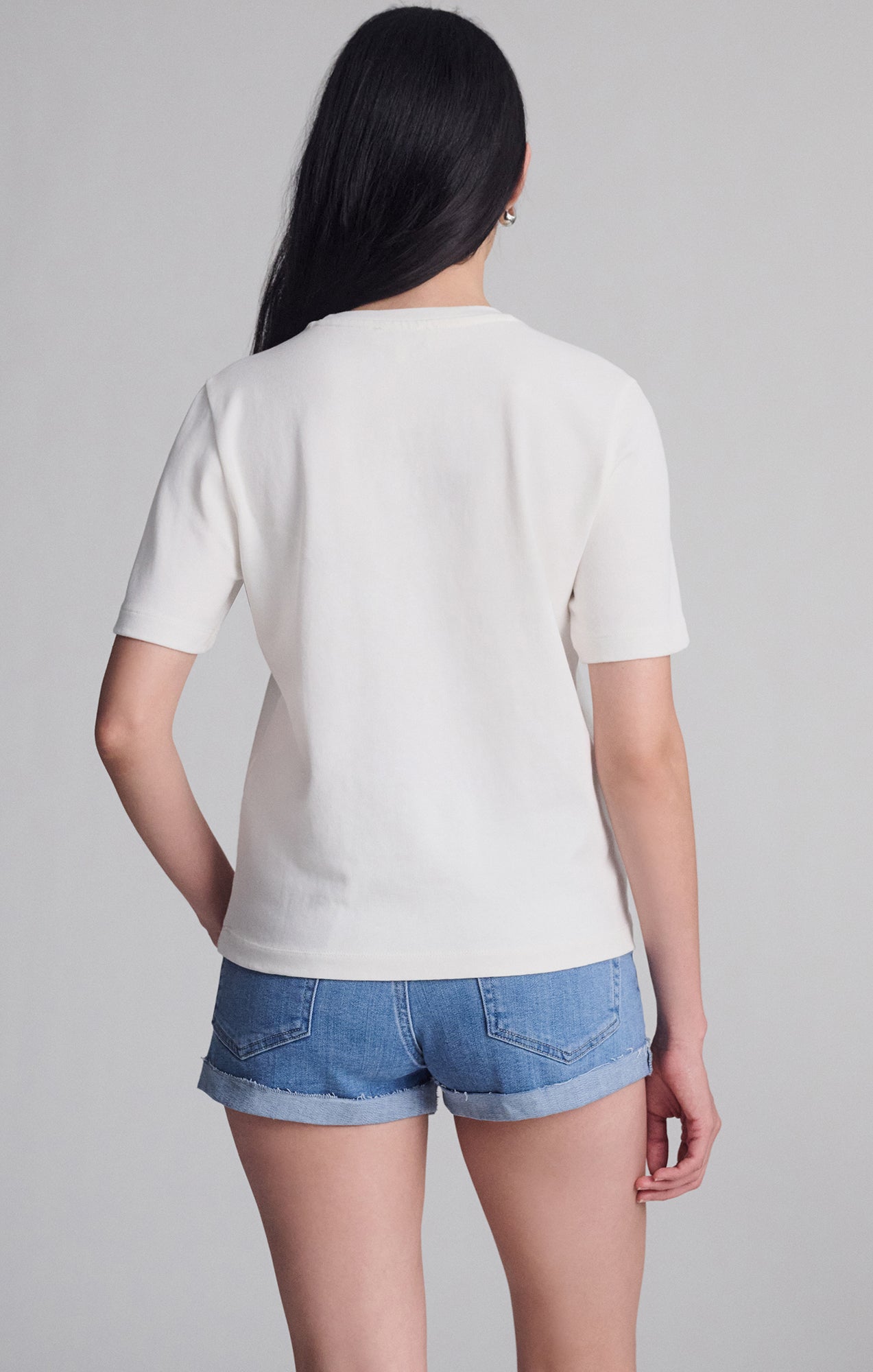 SHORT SLEEVE CREW NECK T-SHIRT IN COCONUT MILK - Mavi Jeans