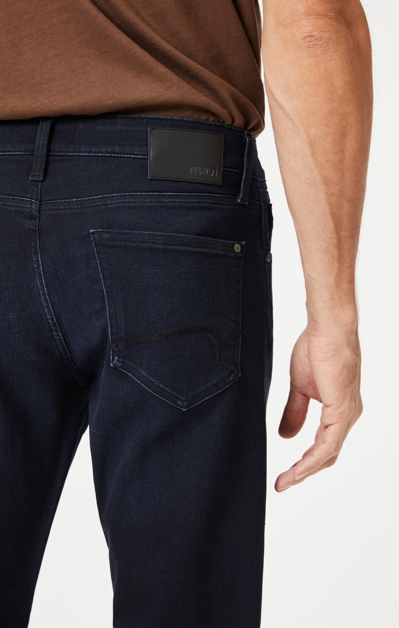MATT RELAXED STRAIGHT LEG IN DARK INDIGO WILLIAMSBURG - Mavi Jeans