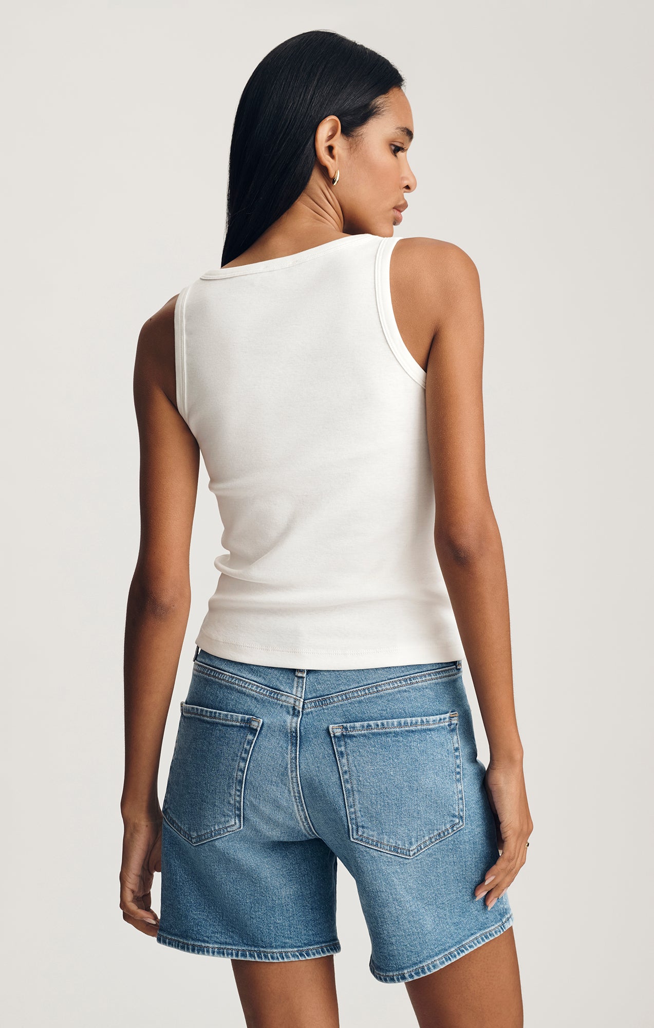 V-NECK TANK TOP IN WHITE - Mavi Jeans