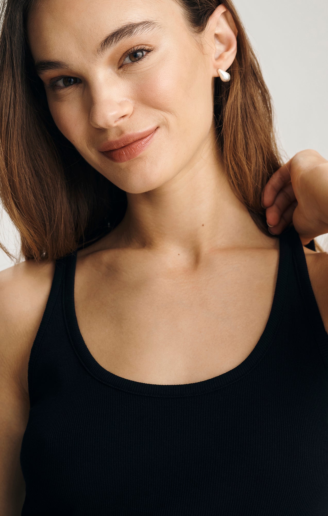 RIBBED SCOOP NECK TANK TOP IN BLACK - Mavi Jeans