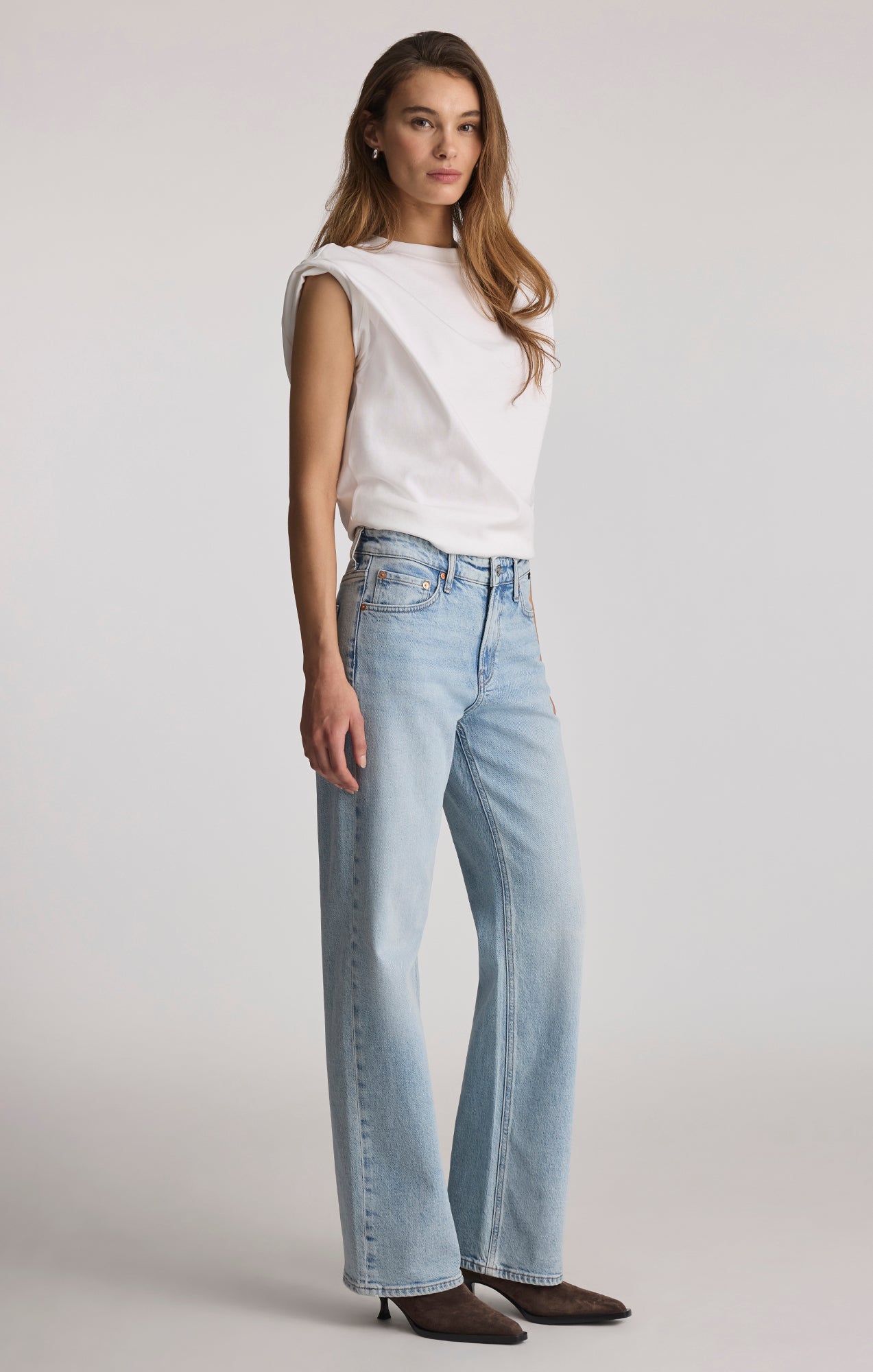 TAYLOR STRAIGHT LEG IN LIGHT BRUSHED CLASSIC BLUE - Mavi Jeans