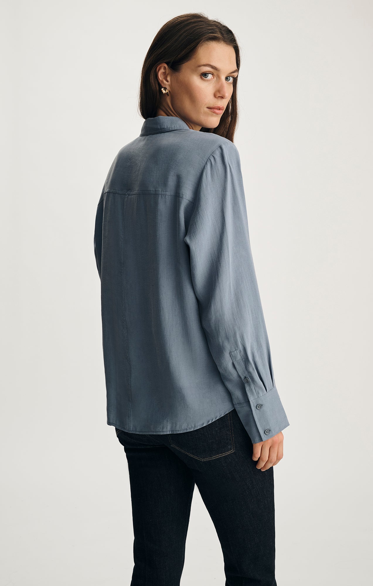 LUXE TOUCH TENCEL™ BUTTON-UP SHIRT IN INFINITY