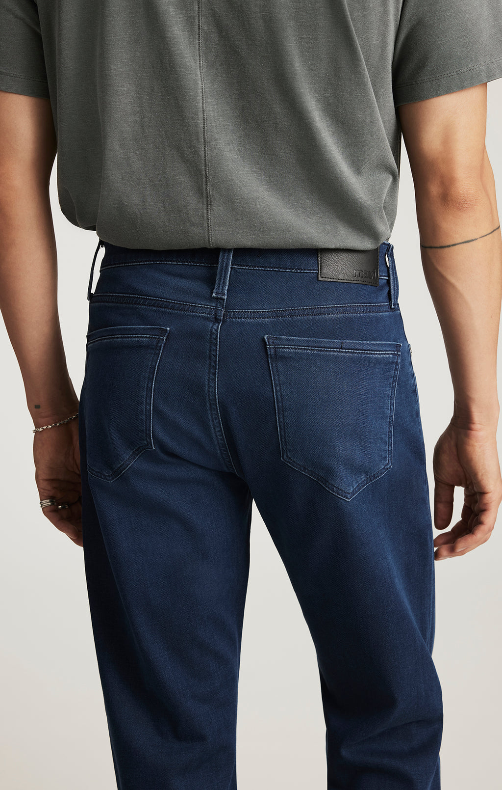 ZACH STRAIGHT LEG IN DARK ATHLETIC - Mavi Jeans
