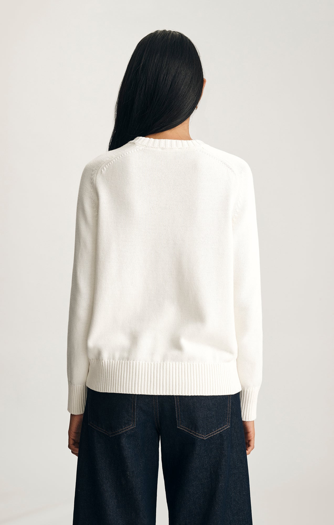 CREW NECK SWEATER IN ANTIQUE WHITE