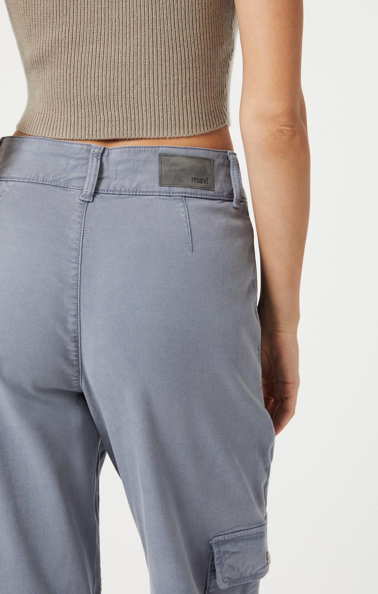 ELSIE CARGO PANTS IN FLINT STONE LUXE TWILL - Mavi Jeans