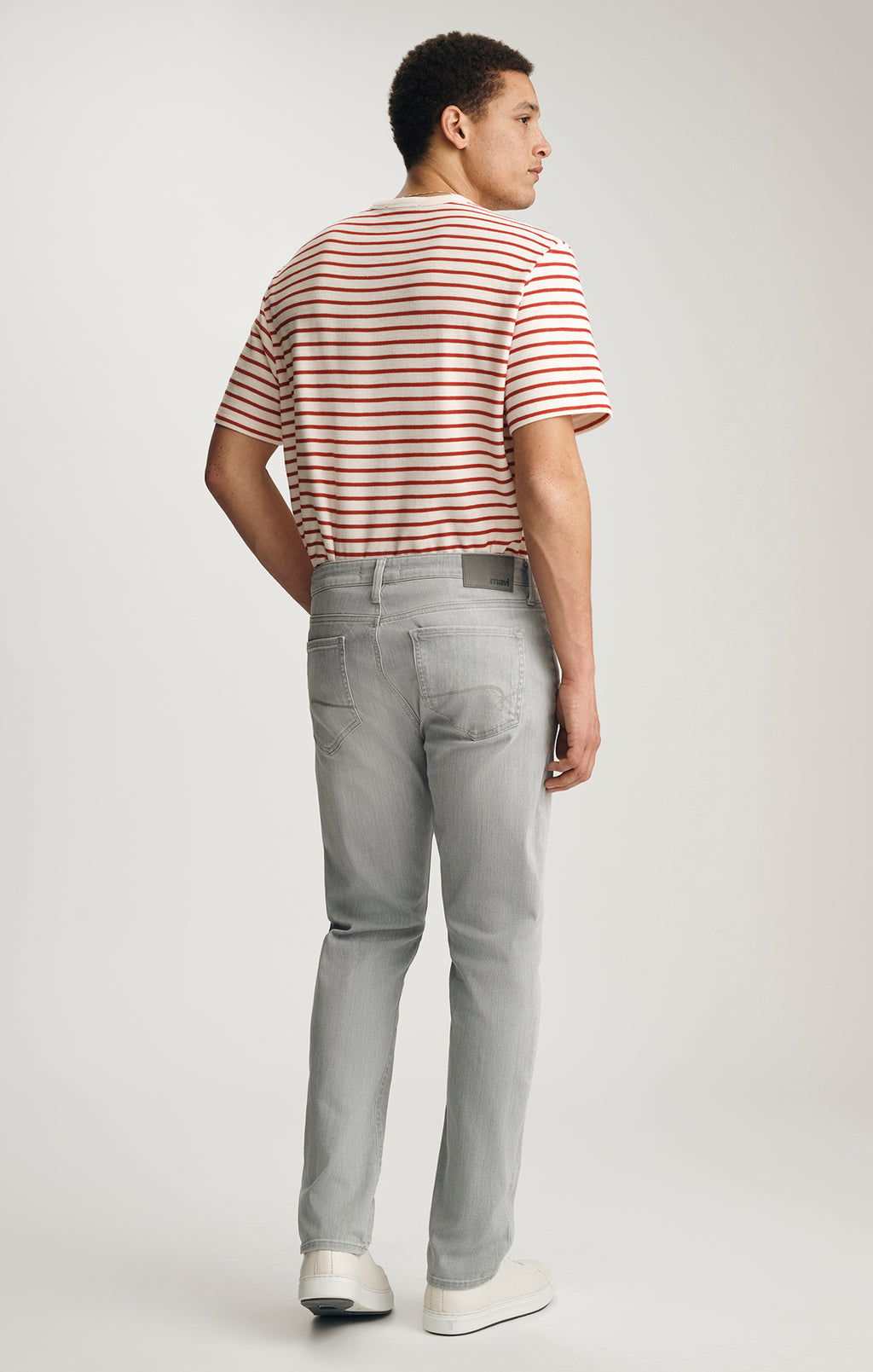 JAKE SLIM LEG IN ICE GREY WILLIAMSBURG - Mavi Jeans