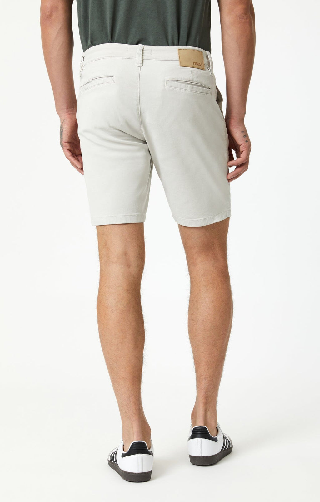 NOAH SHORTS IN OYSTER MUSHROOM LUXE TWILL - Mavi Jeans