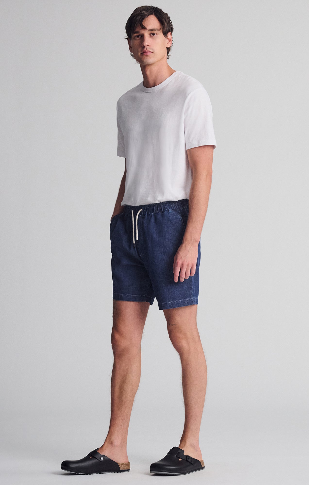 CLINT JOGGER SHORTS IN NAVY CHAMBRAY - Mavi Jeans