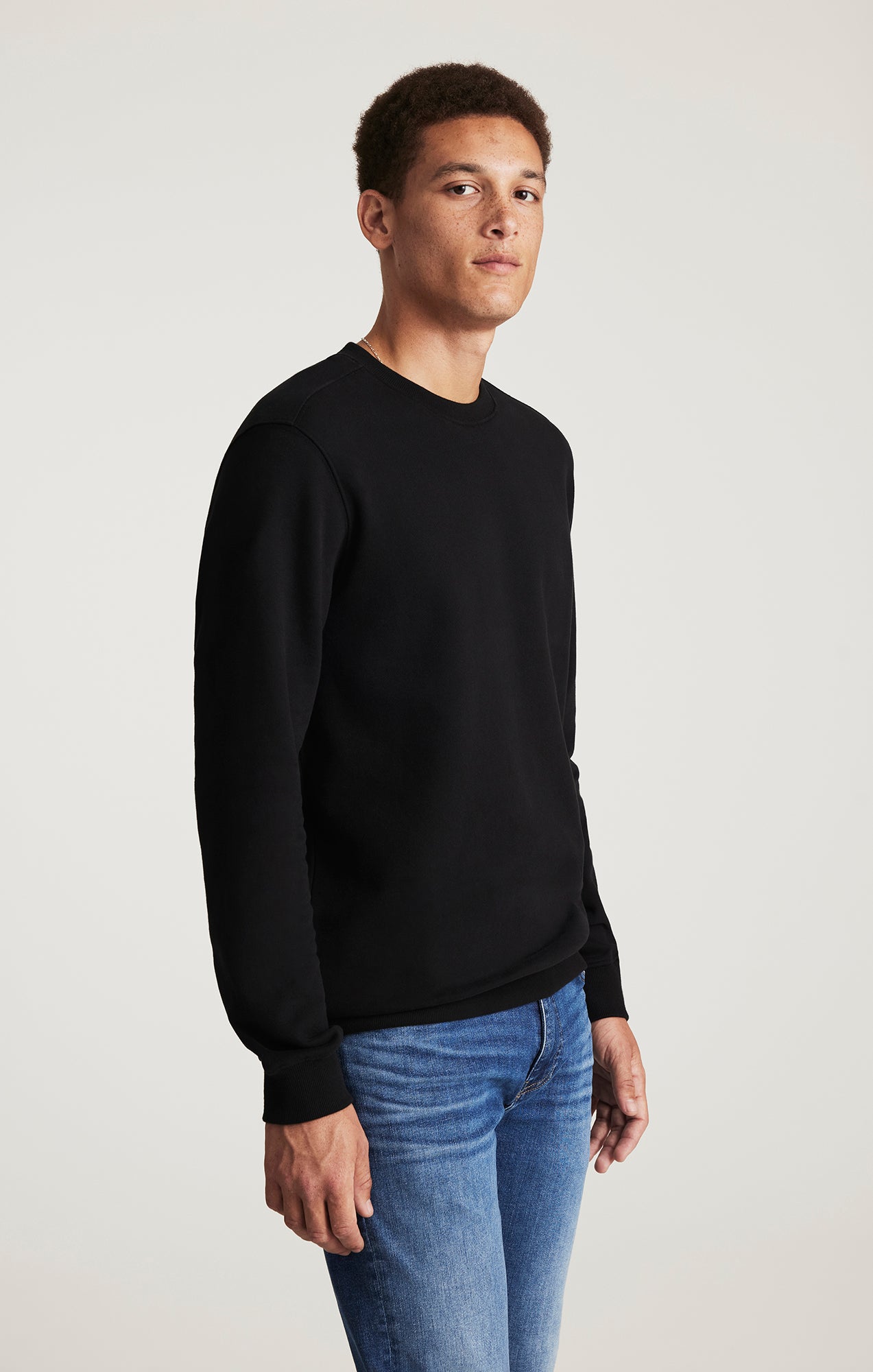 CREW NECK SWEATSHIRT IN BLACK - Mavi Jeans