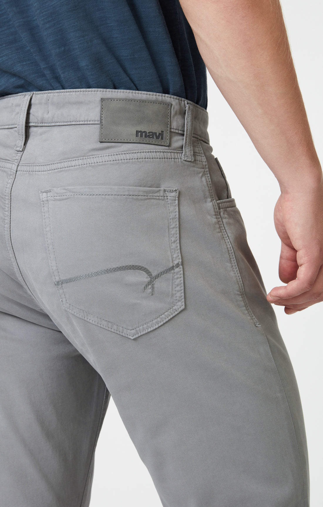 Mavi Men's Zach Straight Leg In Ultimate Grey Casual Twill