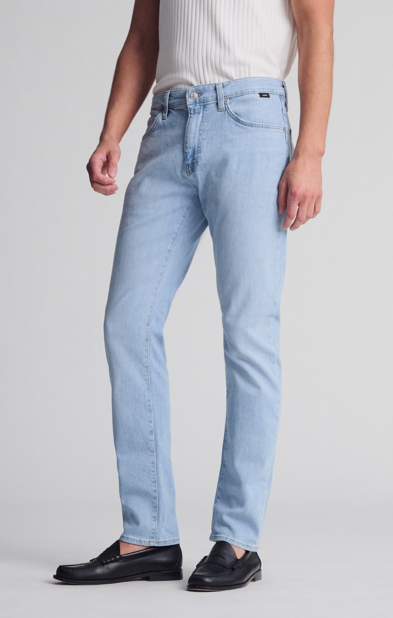 JAKE SLIM LEG IN LIGHT BRUSHED CLASSIC BLUE - Mavi Jeans