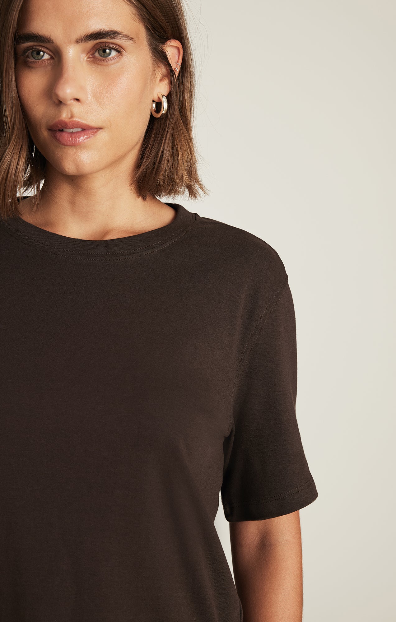 EDITION CREW NECK T-SHIRT IN CHOCOLATE BROWN