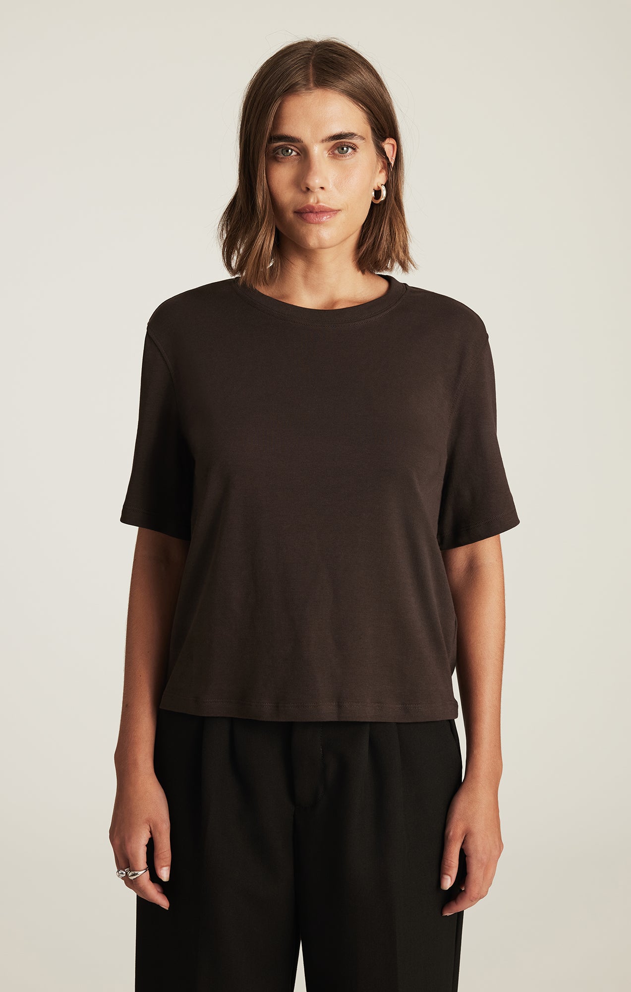 EDITION CREW NECK T-SHIRT IN CHOCOLATE BROWN