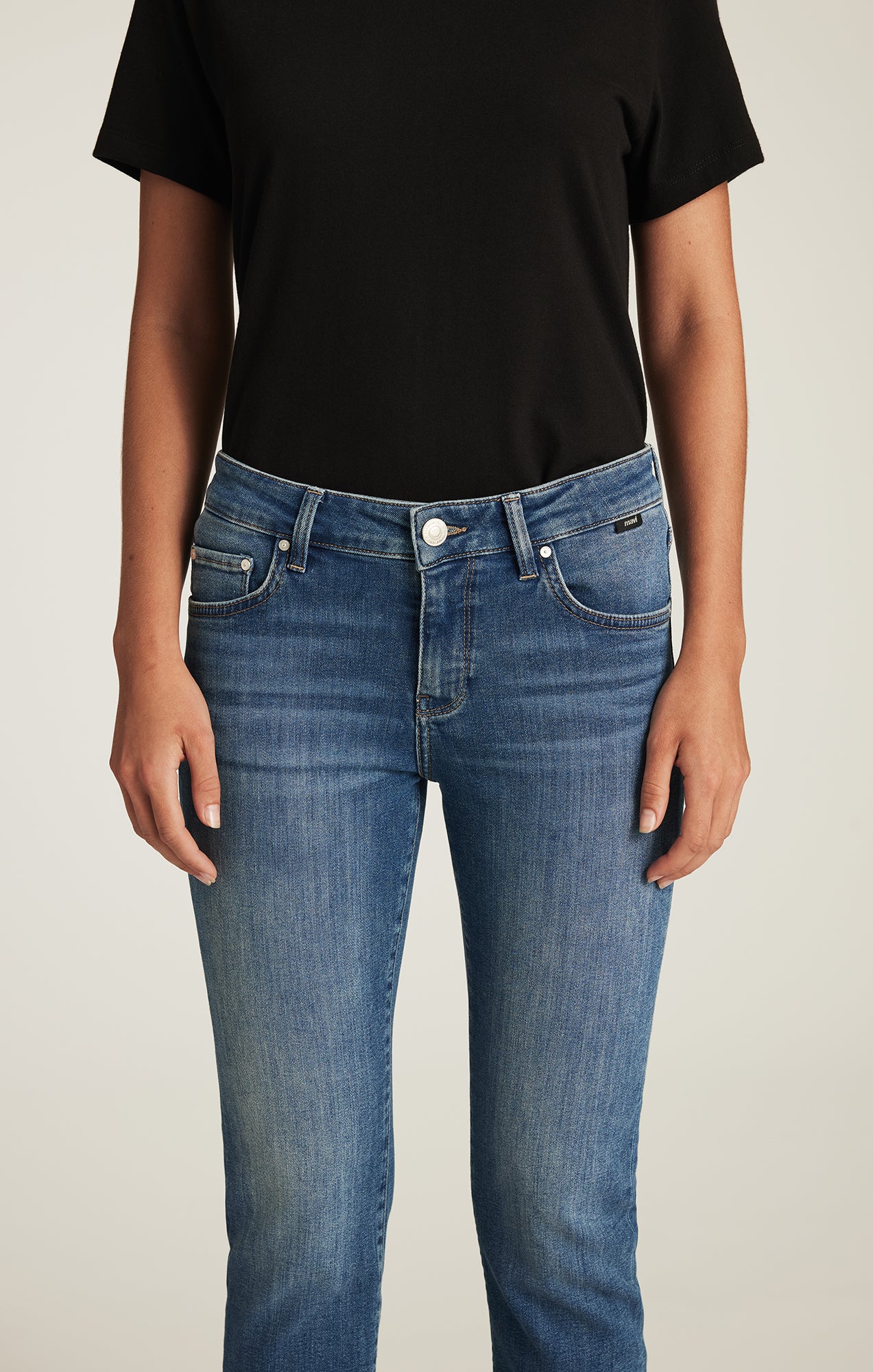 EMMA SLIM BOYFRIEND IN USED BRUSHED TRIBECA - Mavi Jeans