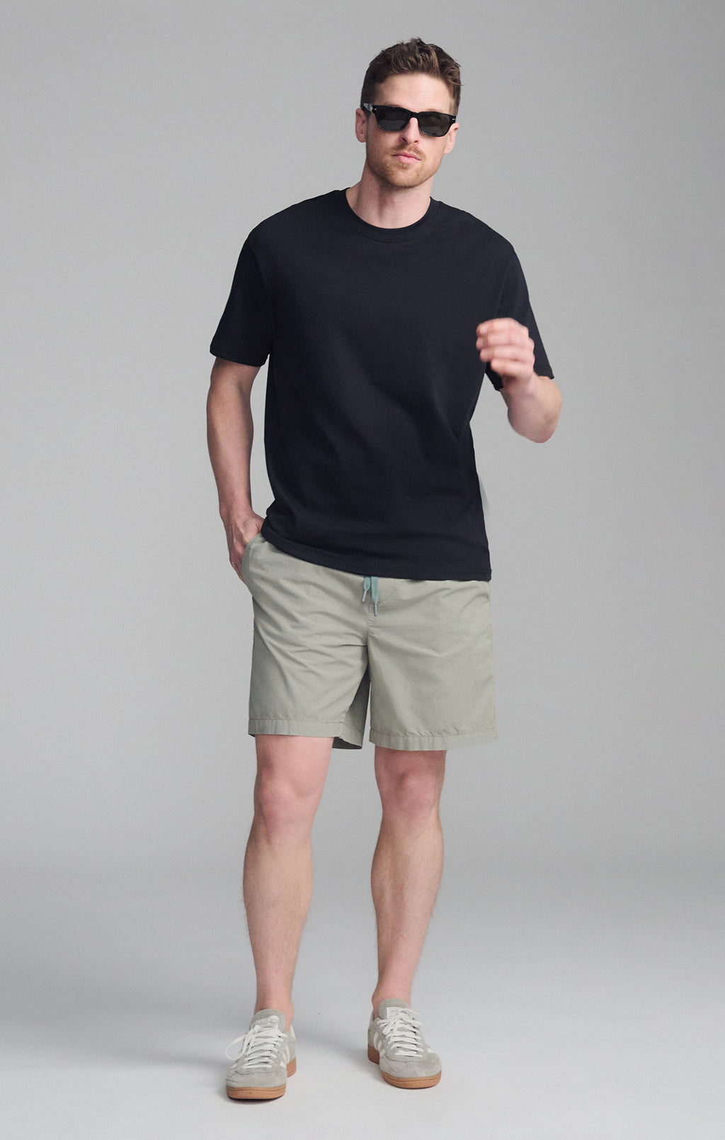 SPORTY DRAWSTRING SHORTS IN SHADOW - Mavi Jeans