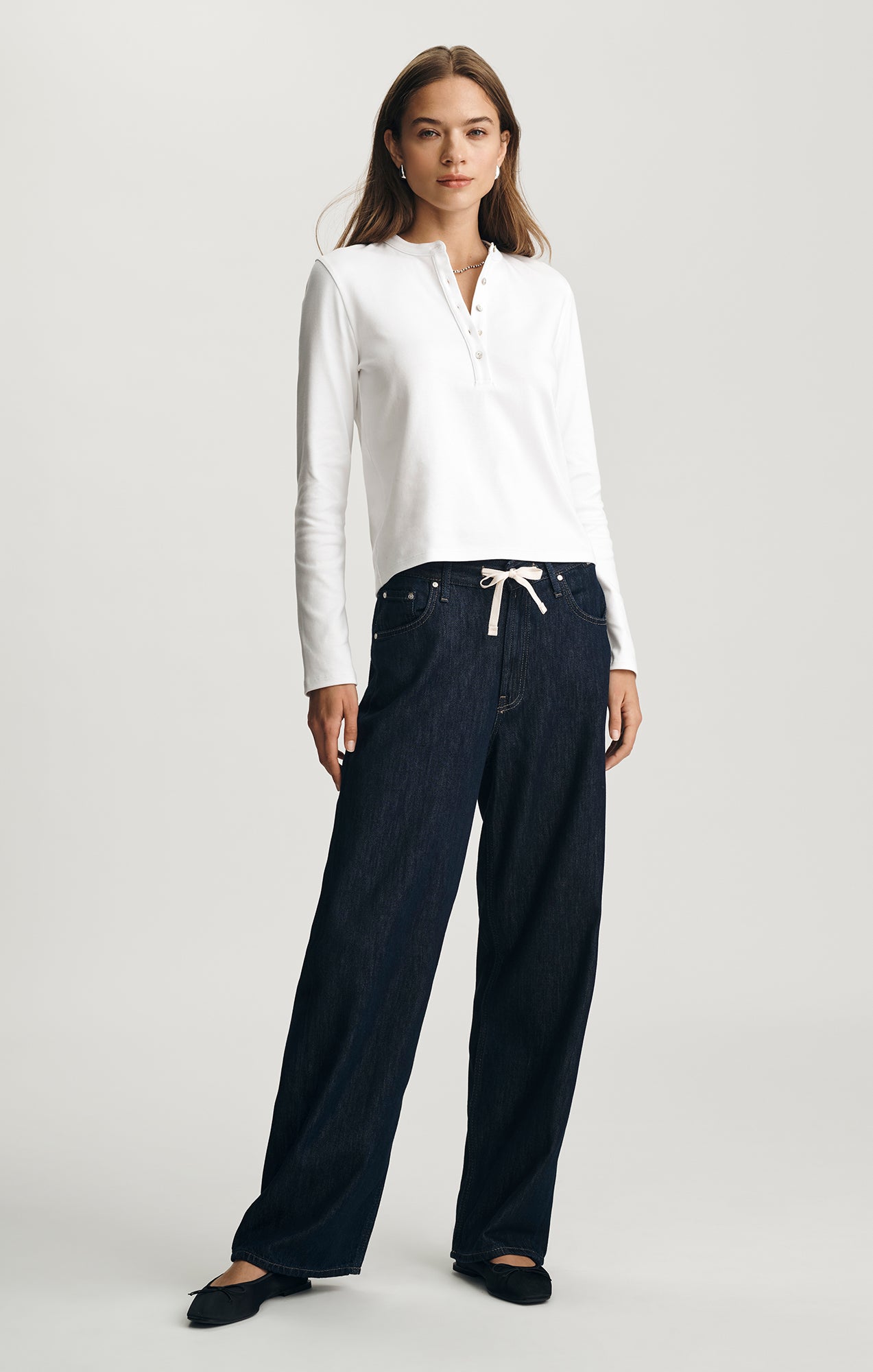 CROPPED HENLEY T-SHIRT IN WHITE