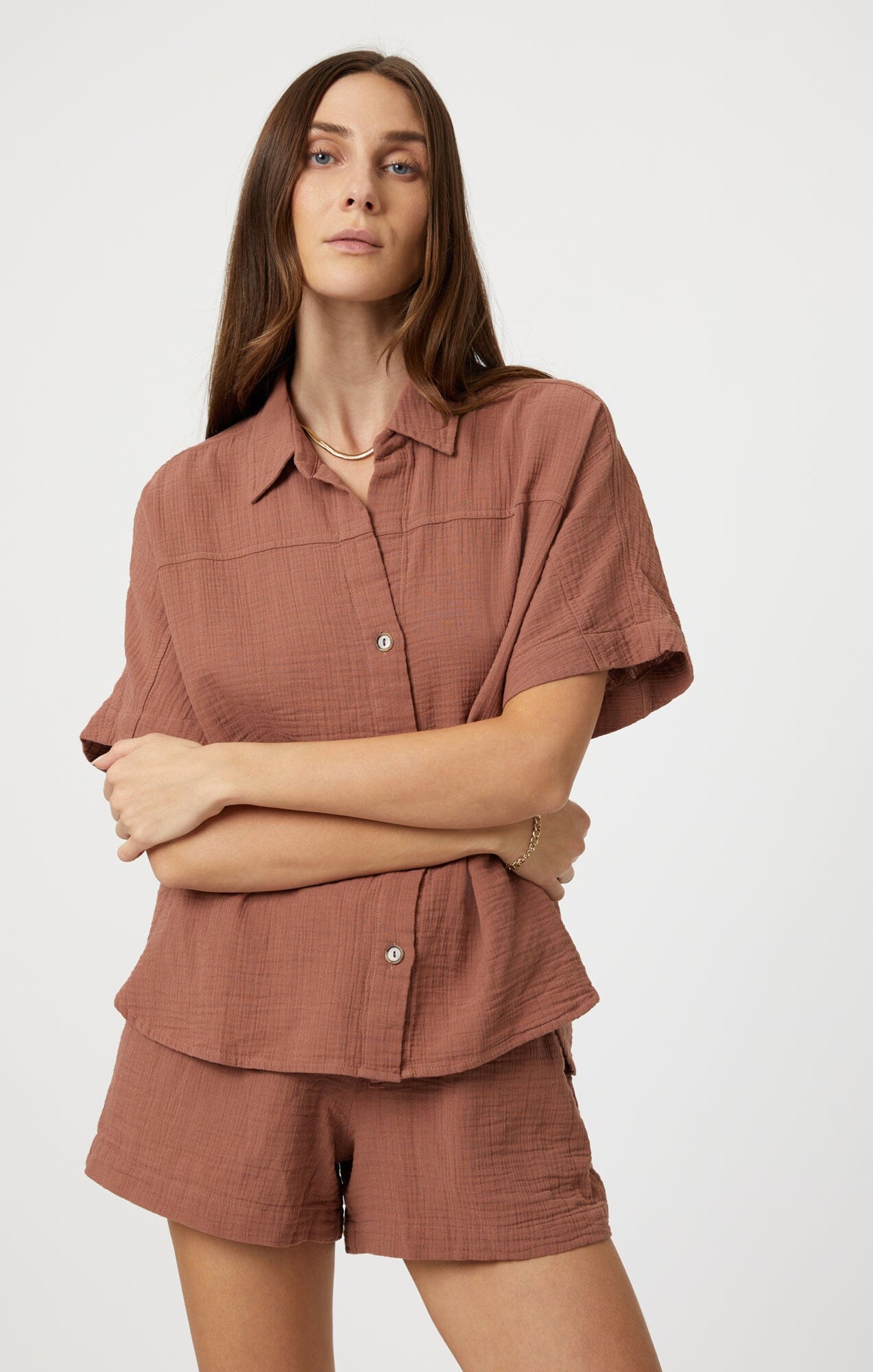 GAUZE SHORT SLEEVE SHIRT IN BROWNIE - Mavi Jeans
