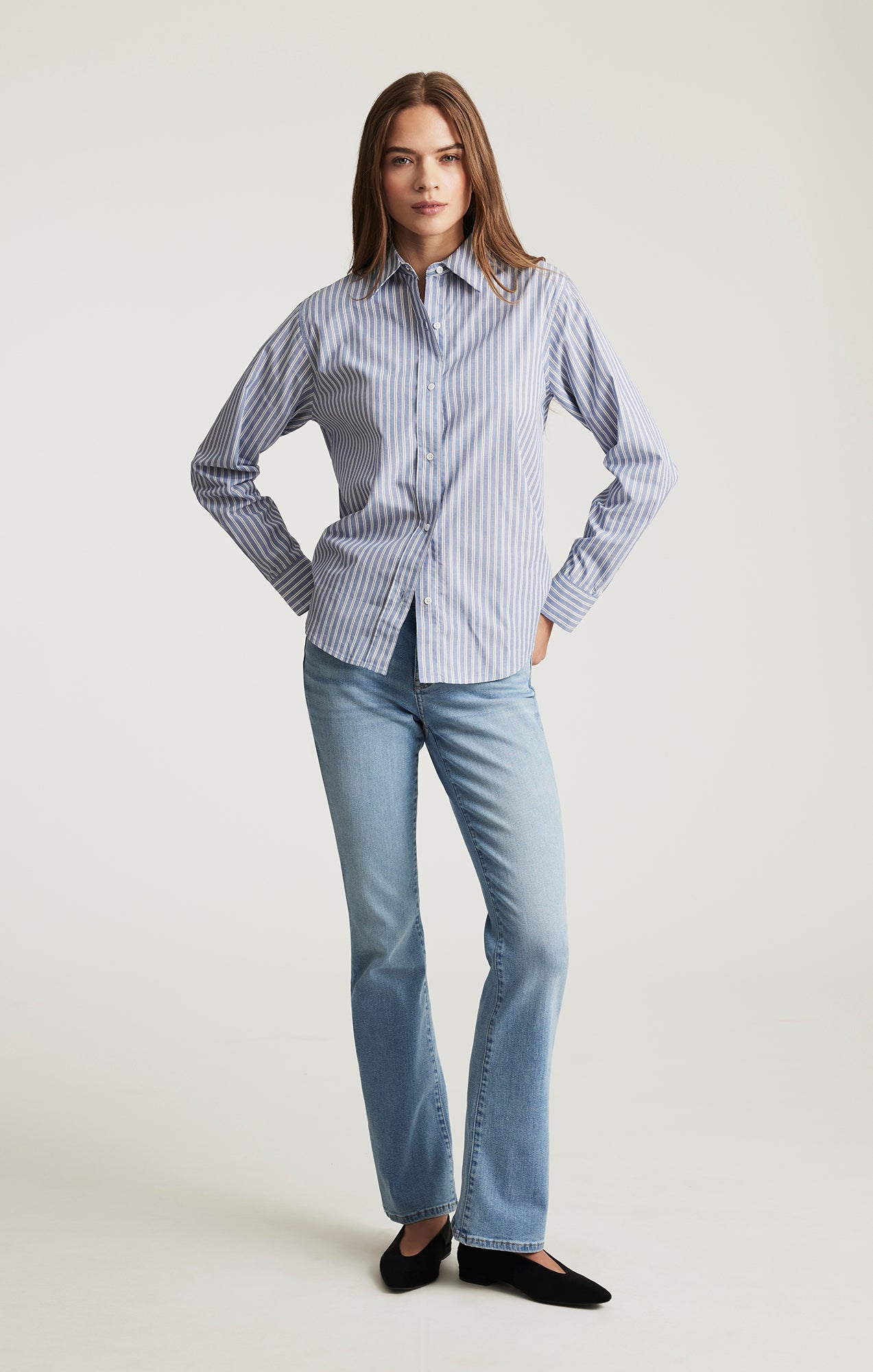 LONG SLEEVE BUTTON-UP SHIRT IN INDIGO BLUE STRIPE