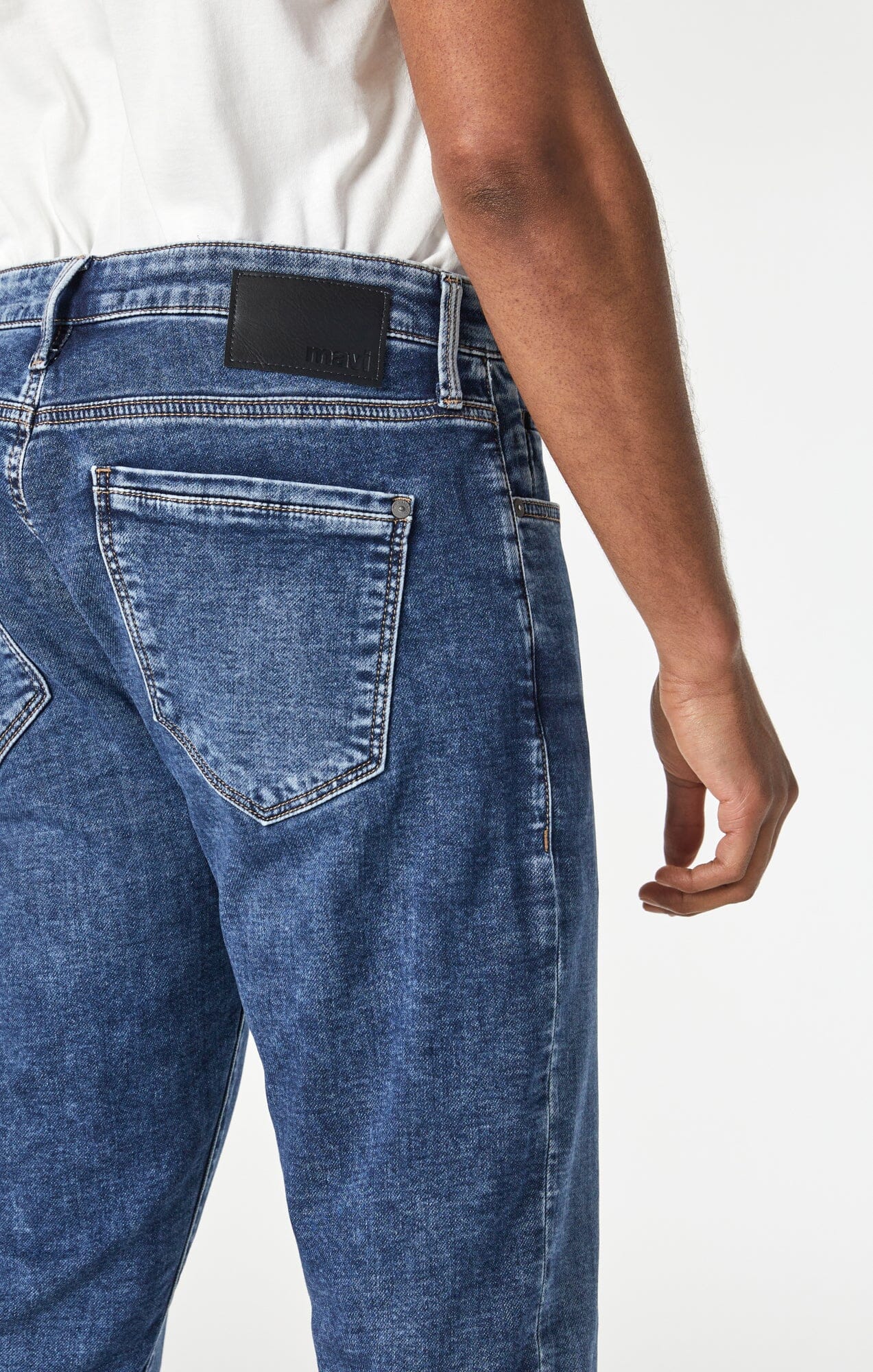 JAKE SLIM LEG IN DARK SKY ATHLETIC - Mavi Jeans