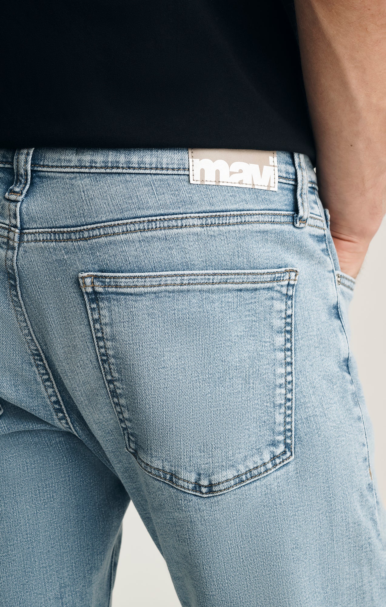 MARCUS SLIM STRAIGHT LEG IN LIGHT USED CLASSIC VINTAGE - Mavi Jeans