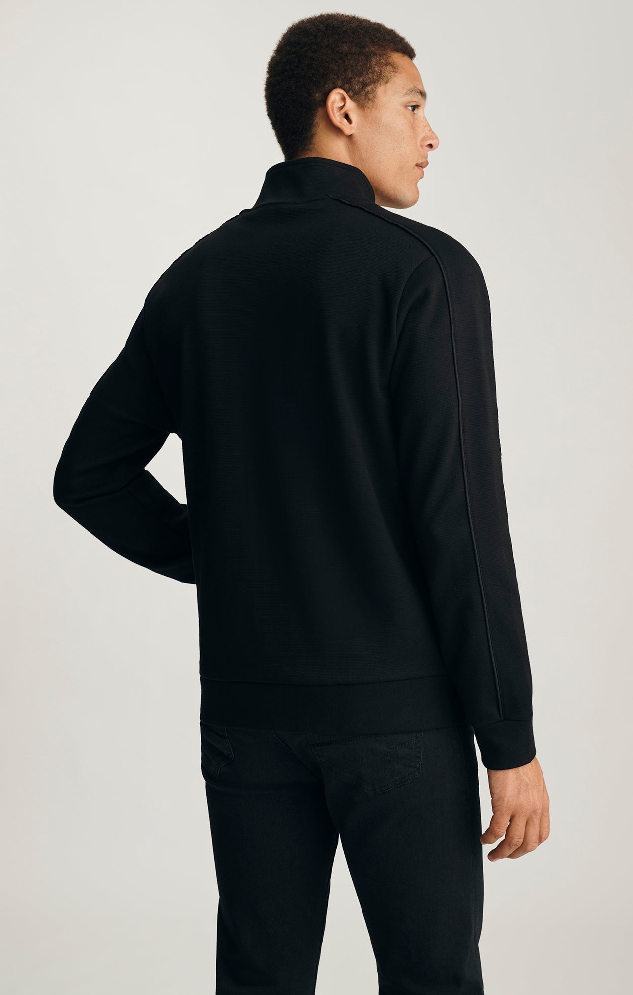 FULL ZIP SWEATSHIRT IN BLACK