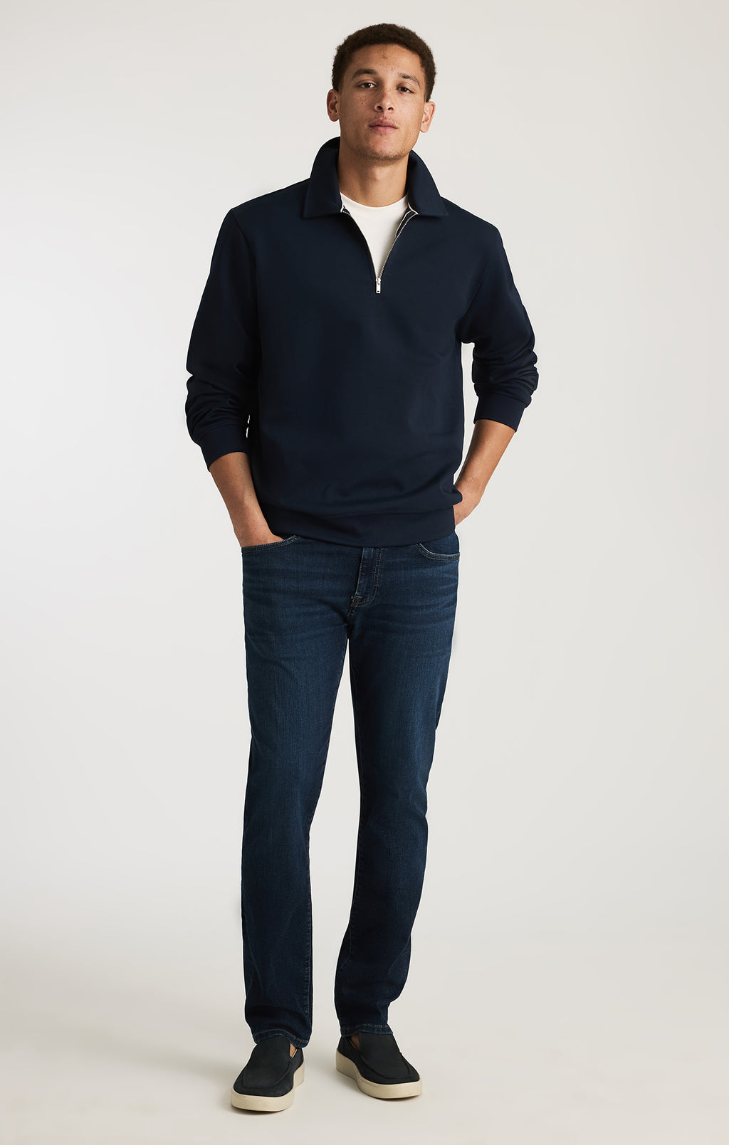 HALF ZIP SWEATSHIRT IN DARK SAPPHIRE