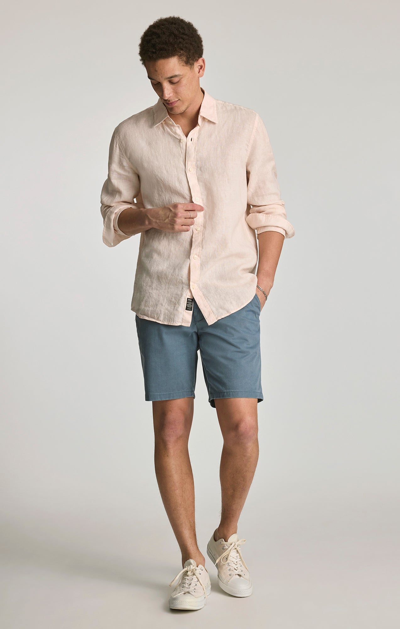 NOAH SHORTS IN FADED BLUE VINTAGE COLORED