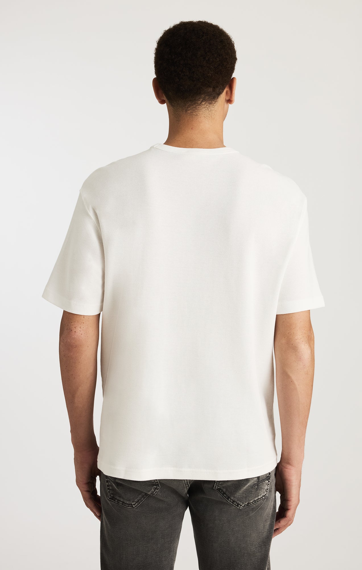 EDITION POCKET T-SHIRT IN ANTIQUE WHITE