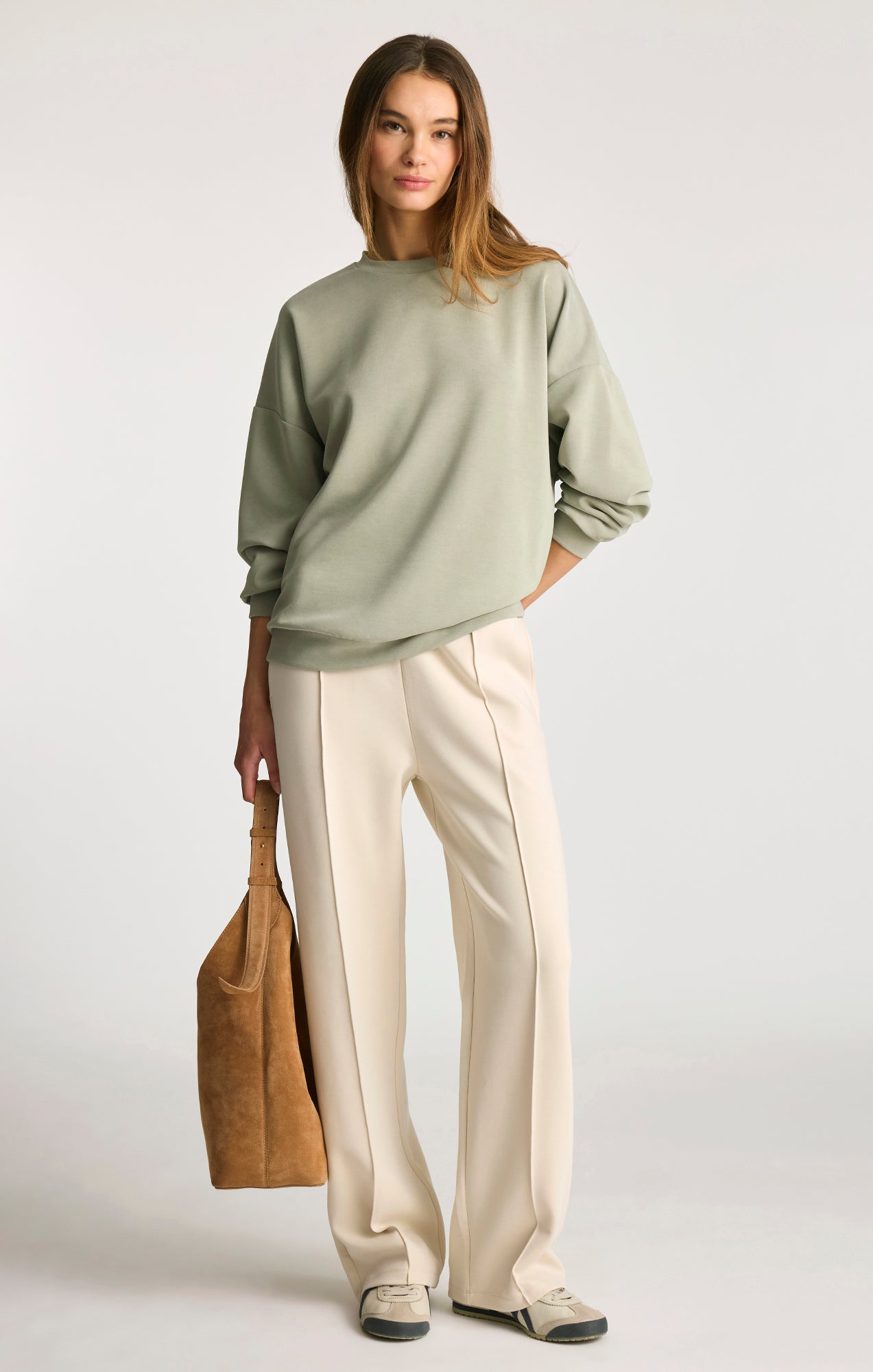 LUXE TOUCH TENCEL™ SWEATSHIRT IN SEAGRASS - Mavi Jeans