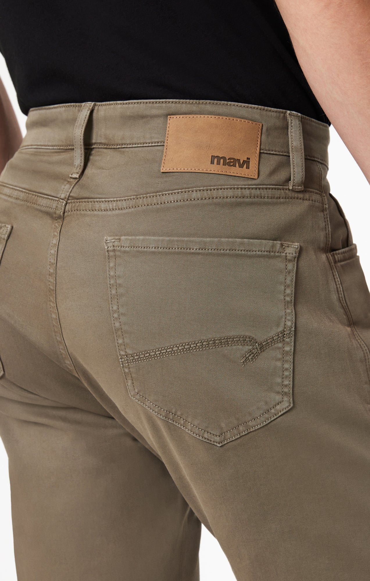 ZACH STRAIGHT LEG IN OLIVE CASUAL TWILL - Mavi Jeans
