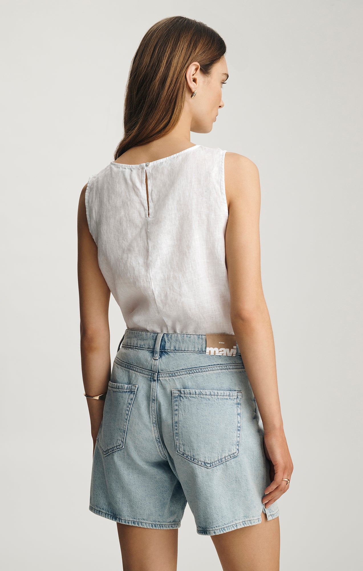 NELLA RELAXED SHORTS IN BLEACHED LINEN DENIM - Mavi Jeans