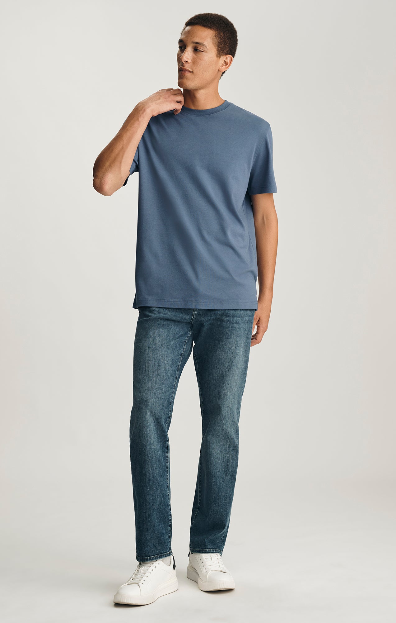 BASIC SHORT SLEEVE T-SHIRT IN VINTAGE INDIGO