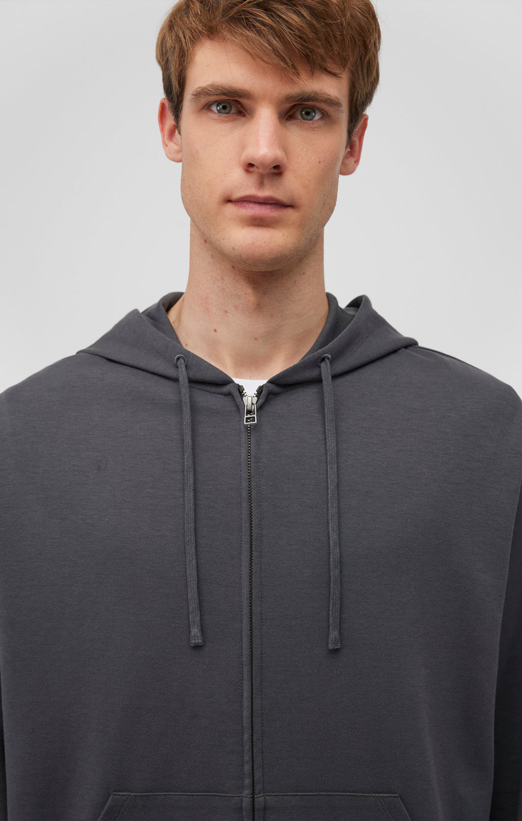 FULL ZIP HOODIE IN PIRATE BLACK - Mavi Jeans