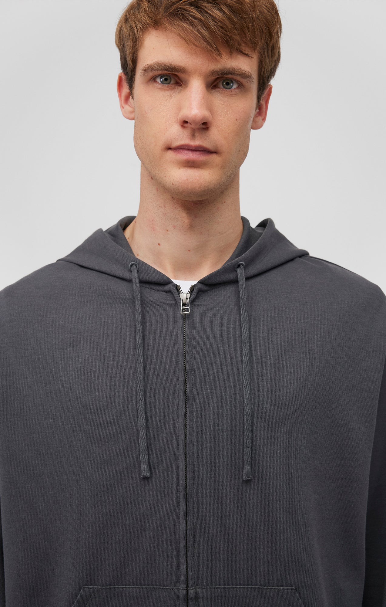 FULL ZIP HOODIE IN PIRATE BLACK - Mavi Jeans