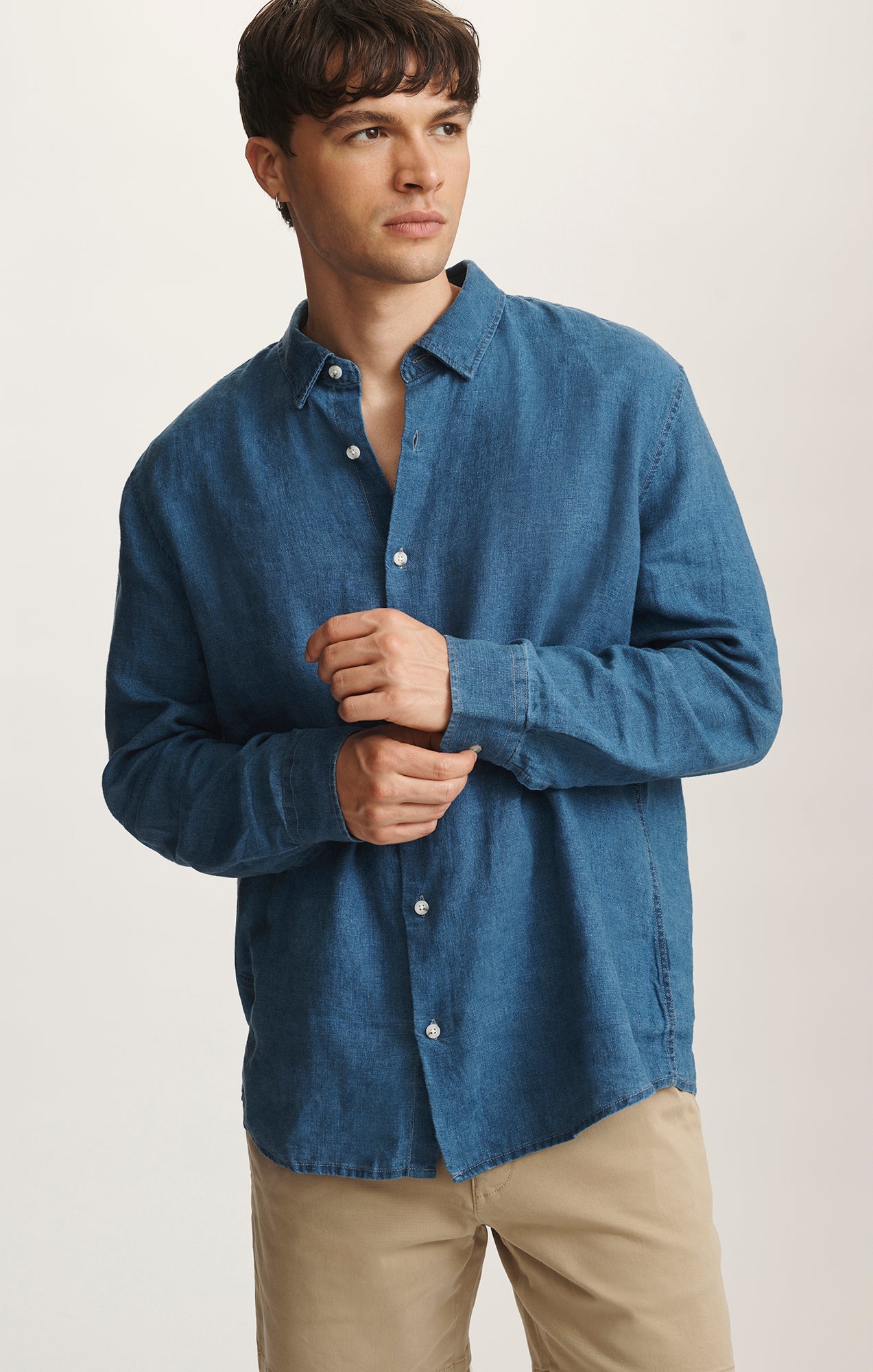 LINEN LONG SLEEVE BUTTON-UP SHIRT IN INDIGO - Mavi Jeans