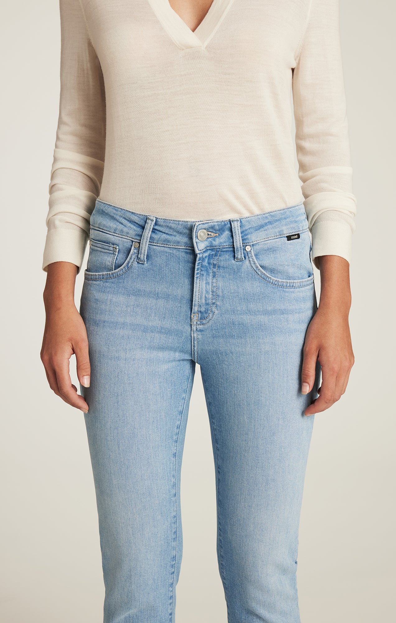 EMMA SLIM BOYFRIEND IN LIGHT BRUSHED FLEX BLUE - Mavi Jeans