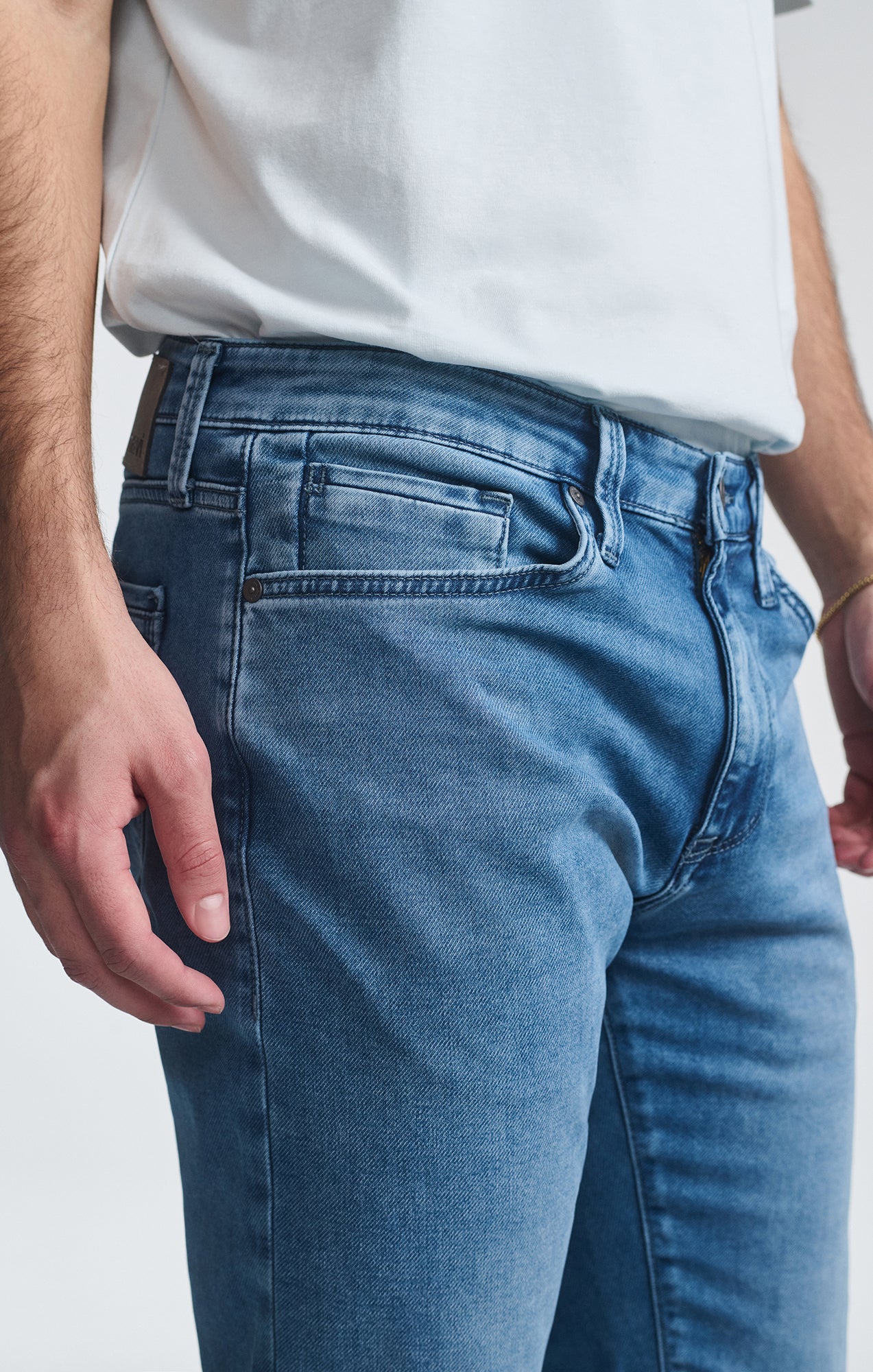 JAKE SLIM LEG IN LIGHT ATHLETIC - Mavi Jeans