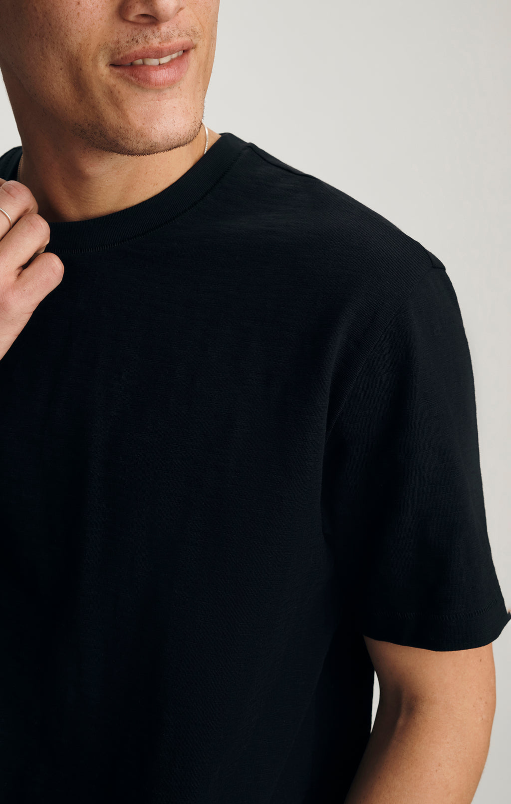 SLUB CREW NECK T-SHIRT IN BLACK - Mavi Jeans