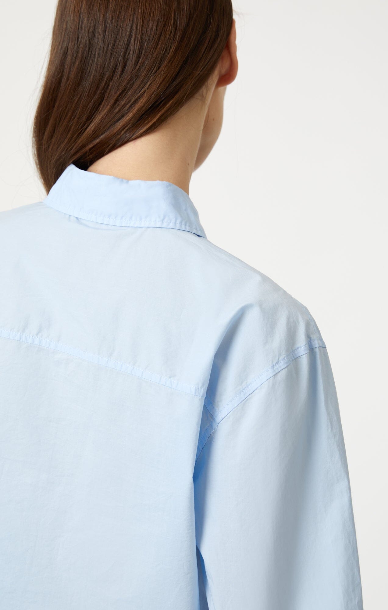 CROPPED BUTTON-UP SHIRT IN KENTUCKY BLUE - Mavi Jeans