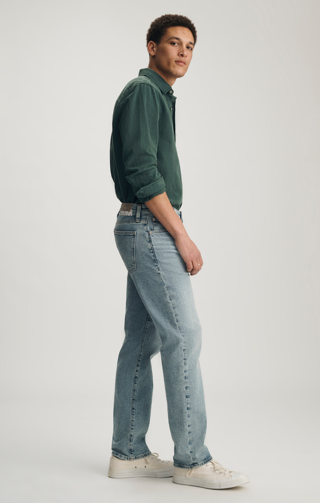 ZACH STRAIGHT LEG IN LIGHT SHADED CLASSIC BLUE - Mavi Jeans