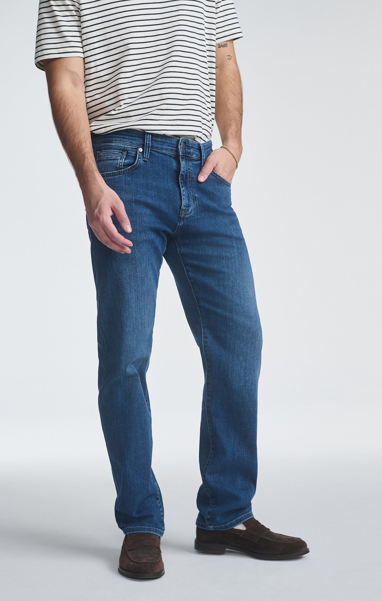 Mavi Men's Zach Straight Leg In Deep Brushed Williamsburg – Mavi Jeans