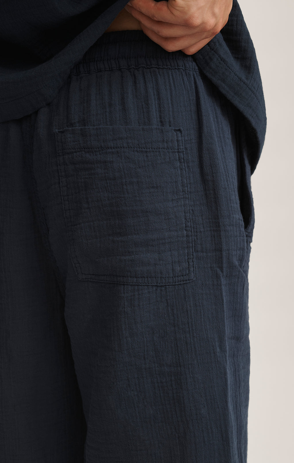 GAUZE SHORTS IN OUTER SPACE - Mavi Jeans