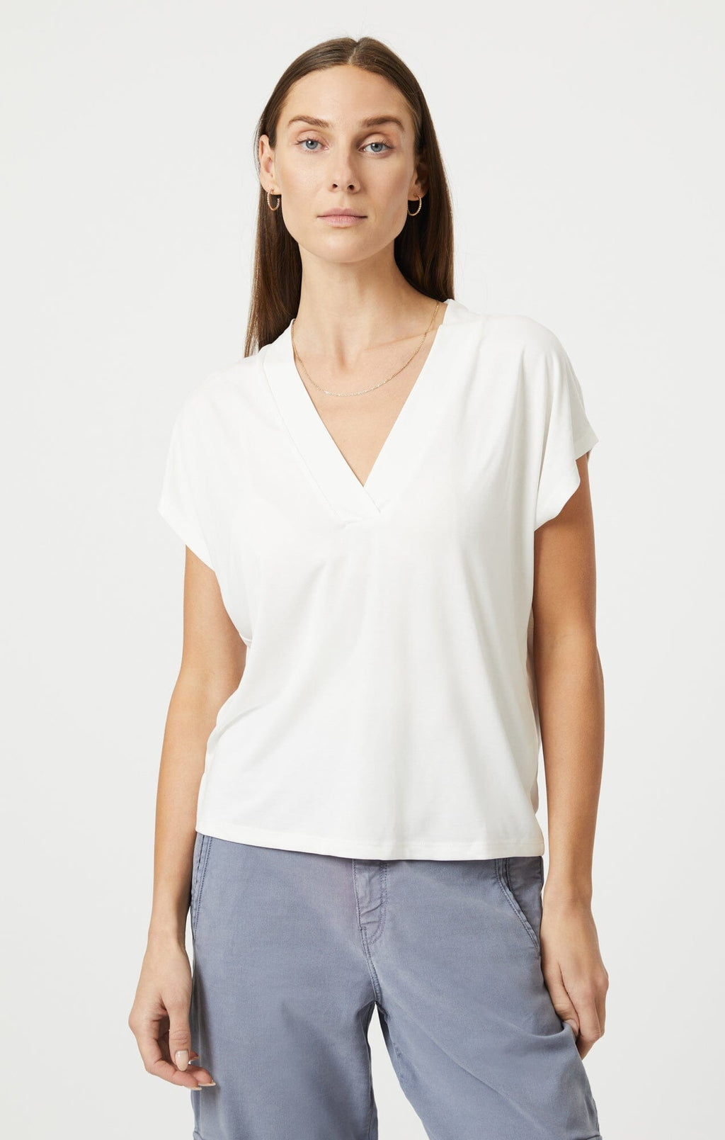 LUXE TOUCH TENCEL™ V-NECK SHIRT IN ANTIQUE LUXE - Mavi Jeans
