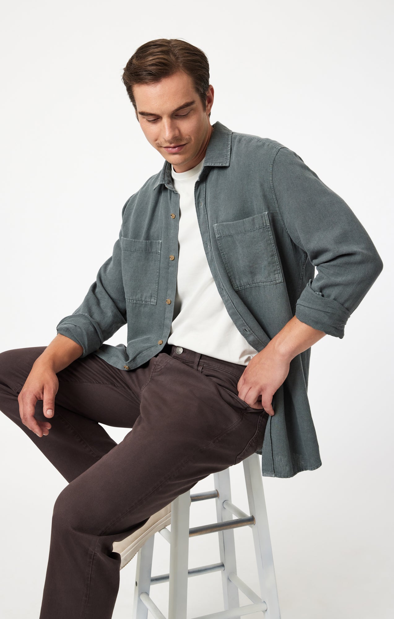 ZACH STRAIGHT LEG IN COFFEE CASUAL TWILL - Mavi Jeans