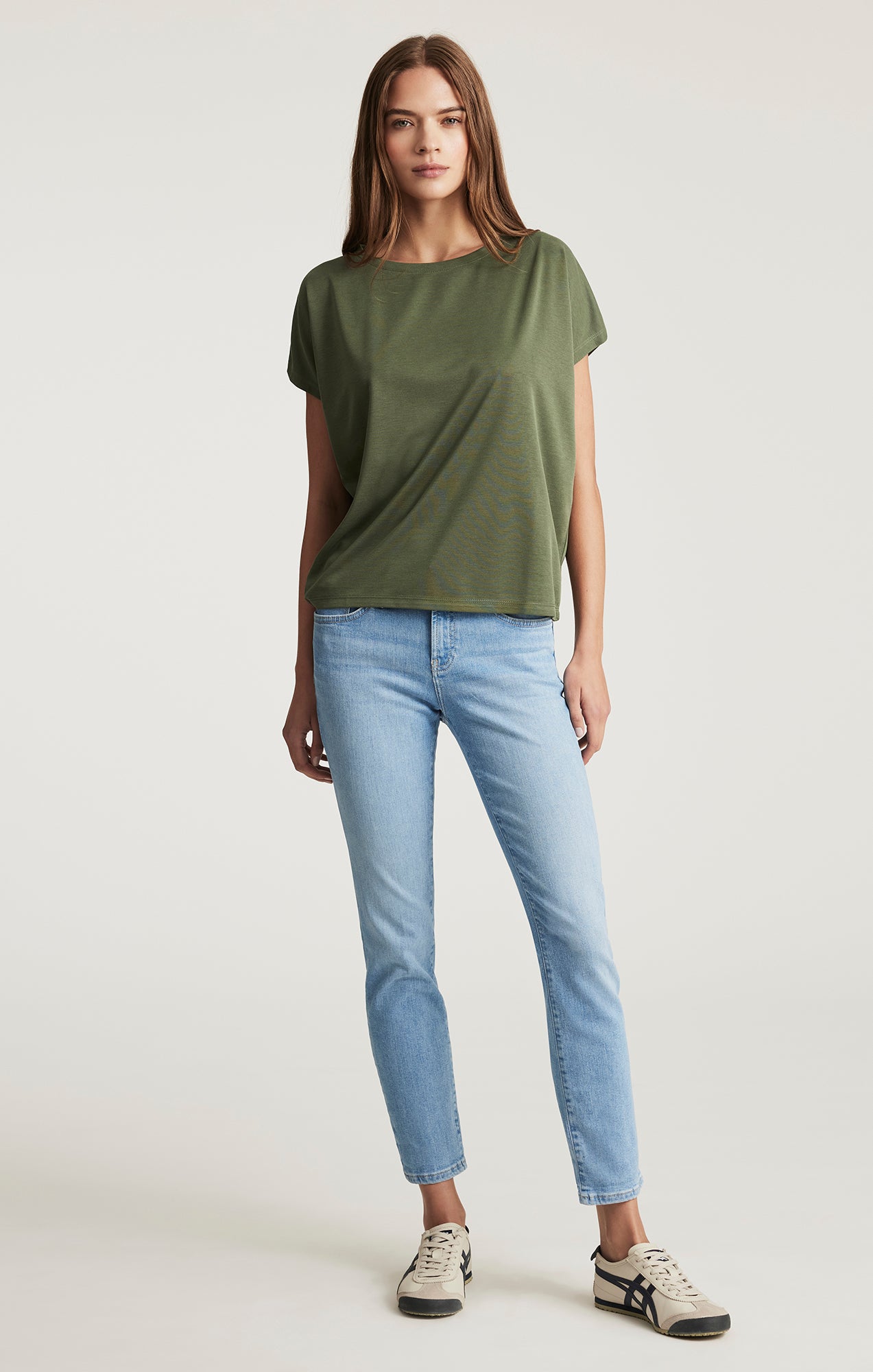 LUXE TOUCH TENCEL™ BOAT NECK T-SHIRT IN THYME - Mavi Jeans