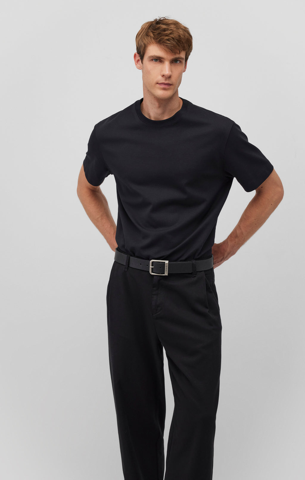 SHORT SLEEVE CREW NECK T-SHIRT IN BLACK - Mavi Jeans